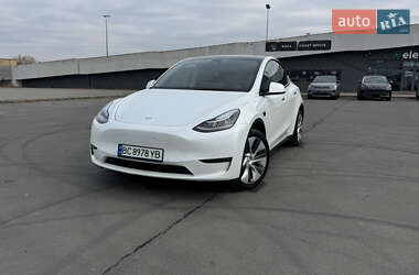 Позашляховик / Кросовер Tesla Model Y 2022 в Львові