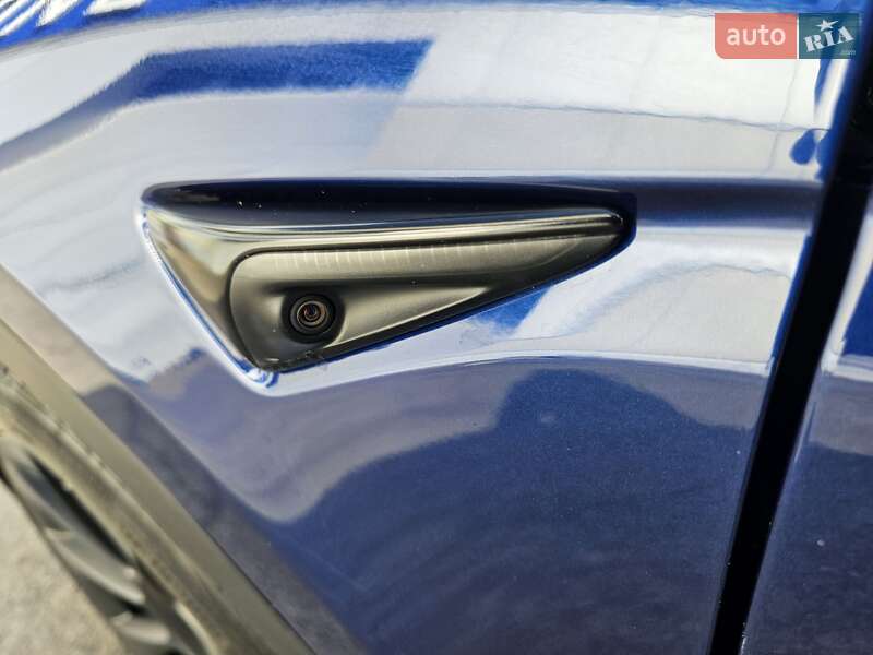 Внедорожник / Кроссовер Tesla Model Y 2021 в Одессе