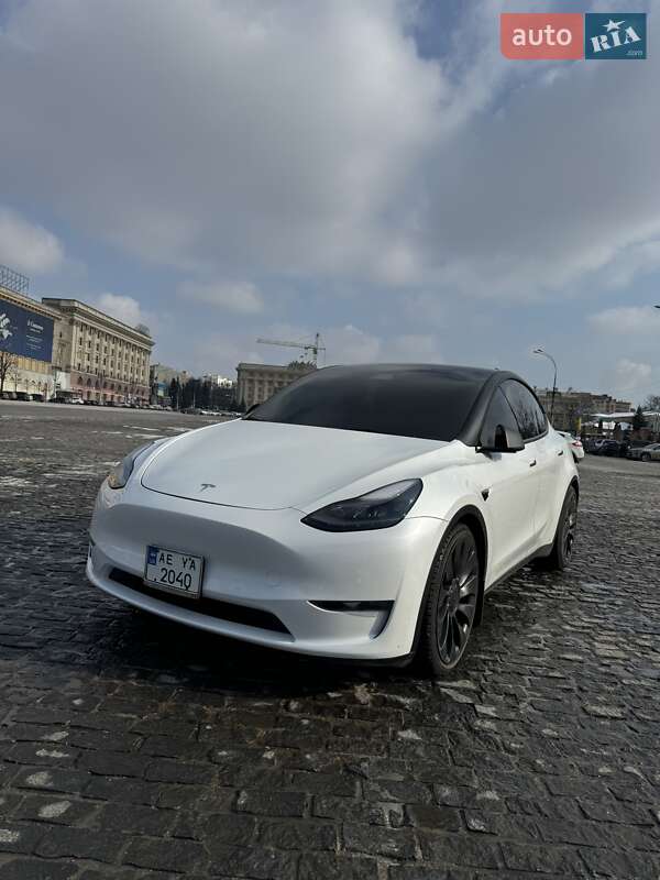 Внедорожник / Кроссовер Tesla Model Y 2022 в 