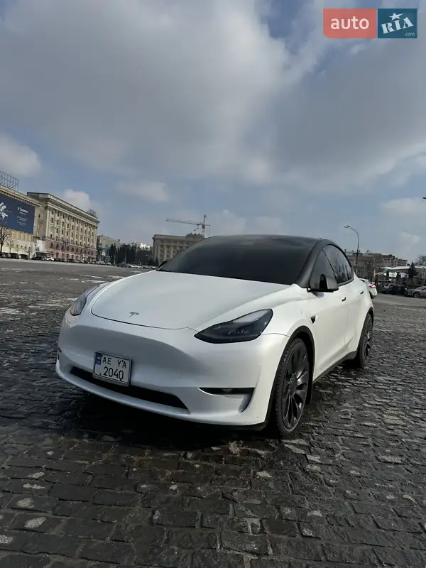 Внедорожник / Кроссовер Tesla Model Y 2022 в 