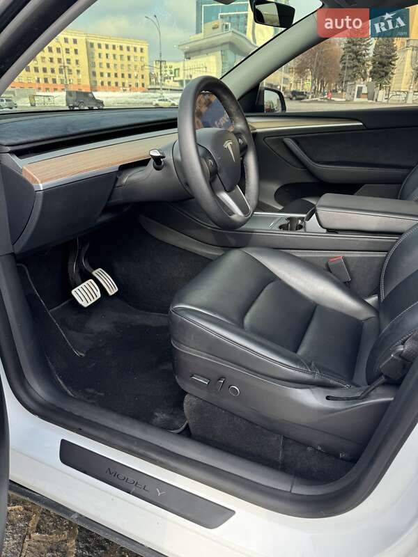 Внедорожник / Кроссовер Tesla Model Y 2022 в Харькове
