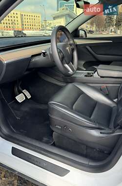 Внедорожник / Кроссовер Tesla Model Y 2022 в 
