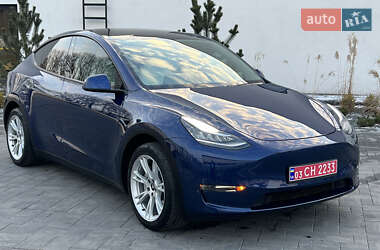 Внедорожник / Кроссовер Tesla Model Y 2020 в Луцке