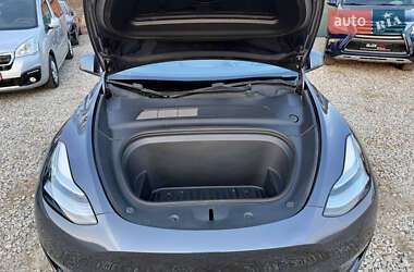 Внедорожник / Кроссовер Tesla Model Y 2020 в 