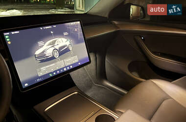 Внедорожник / Кроссовер Tesla Model Y 2024 в 