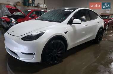 Tesla Model Y 2022