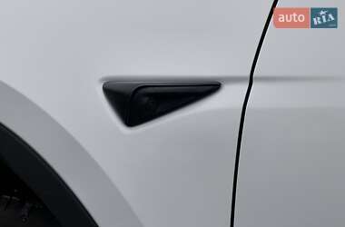 Внедорожник / Кроссовер Tesla Model Y 2023 в 