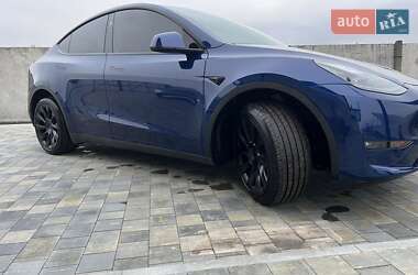 Внедорожник / Кроссовер Tesla Model Y 2023 в 