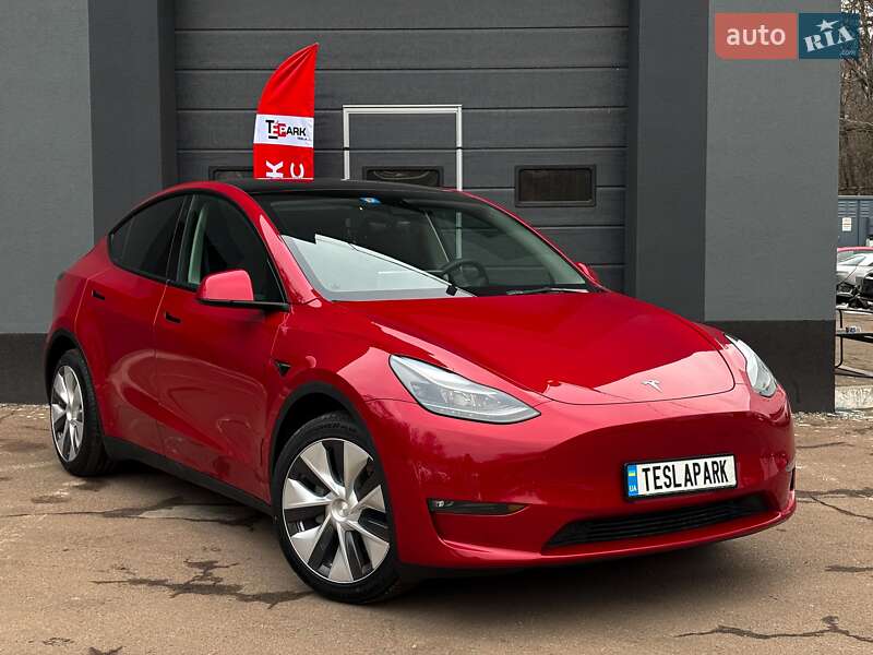 Tesla Model Y 2023