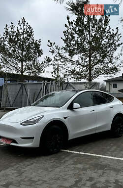 Внедорожник / Кроссовер Tesla Model Y 2021 в Ровно