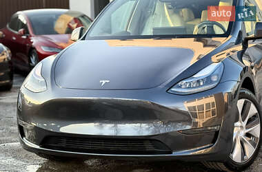 Внедорожник / Кроссовер Tesla Model Y 2024 в 