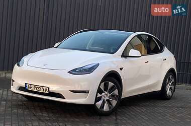 Внедорожник / Кроссовер Tesla Model Y 2021 в 