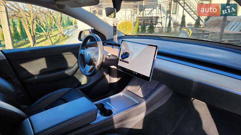 Позашляховик / Кросовер Tesla Model Y 2021 в Бориславі