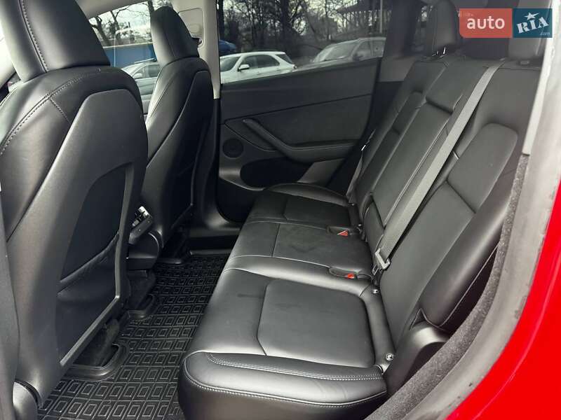 Позашляховик / Кросовер Tesla Model Y 2023 в Харкові