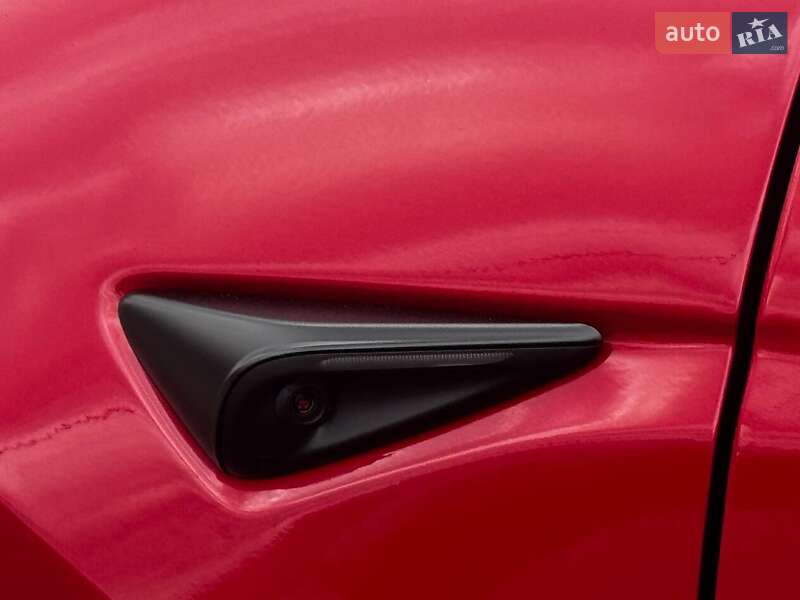 Позашляховик / Кросовер Tesla Model Y 2023 в Харкові