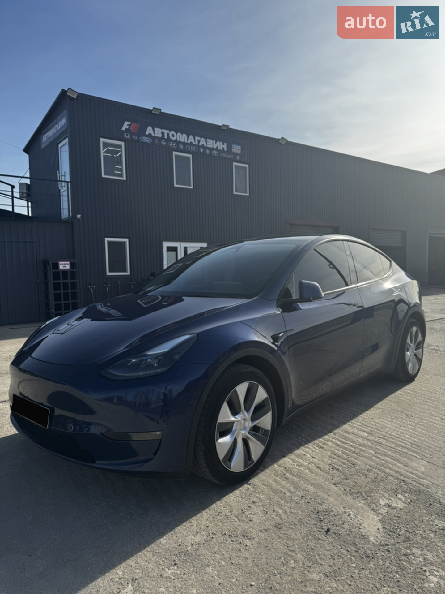 2023 Tesla Model Y - мініатюра 2