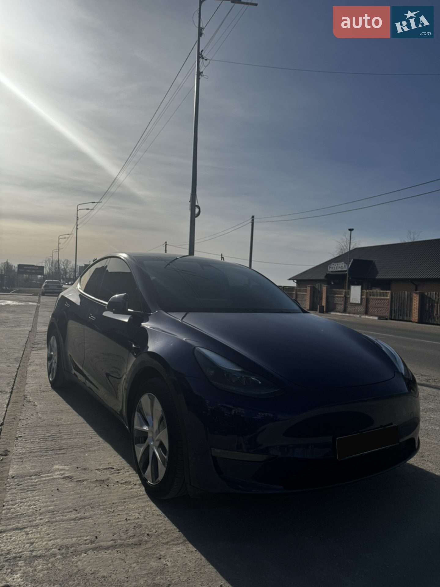2023 Tesla Model Y - мініатюра 3