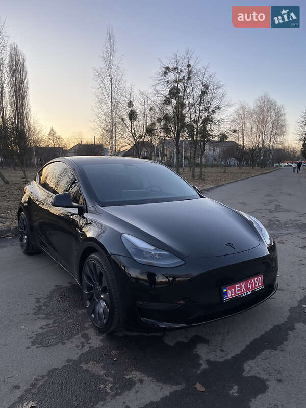Внедорожник / Кроссовер Tesla Model Y 2022 в Ровно