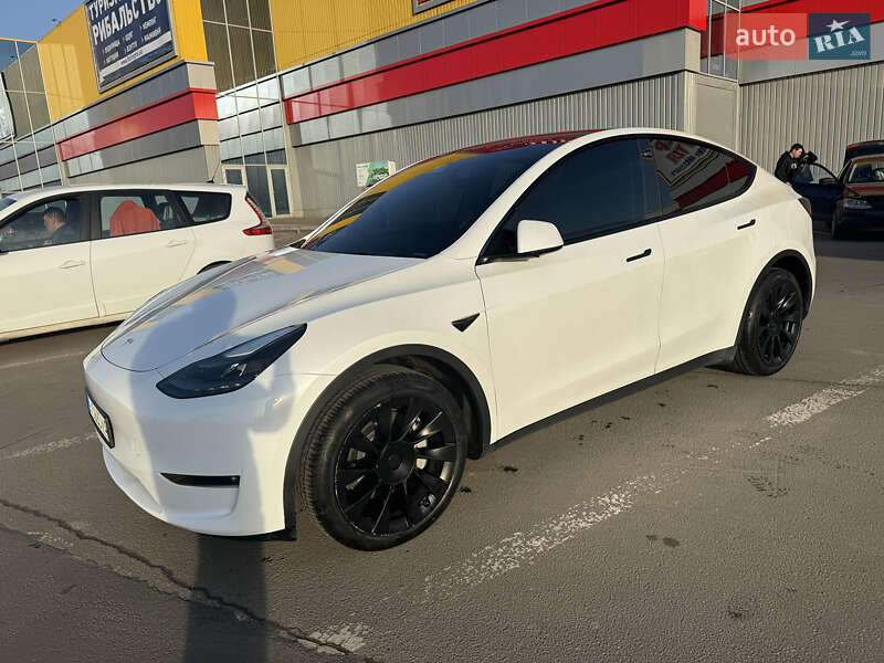 Позашляховик / Кросовер Tesla Model Y 2022 в Харкові