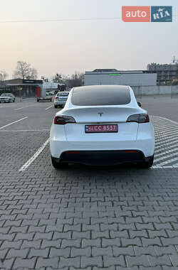 Позашляховик / Кросовер Tesla Model Y 2023 в 