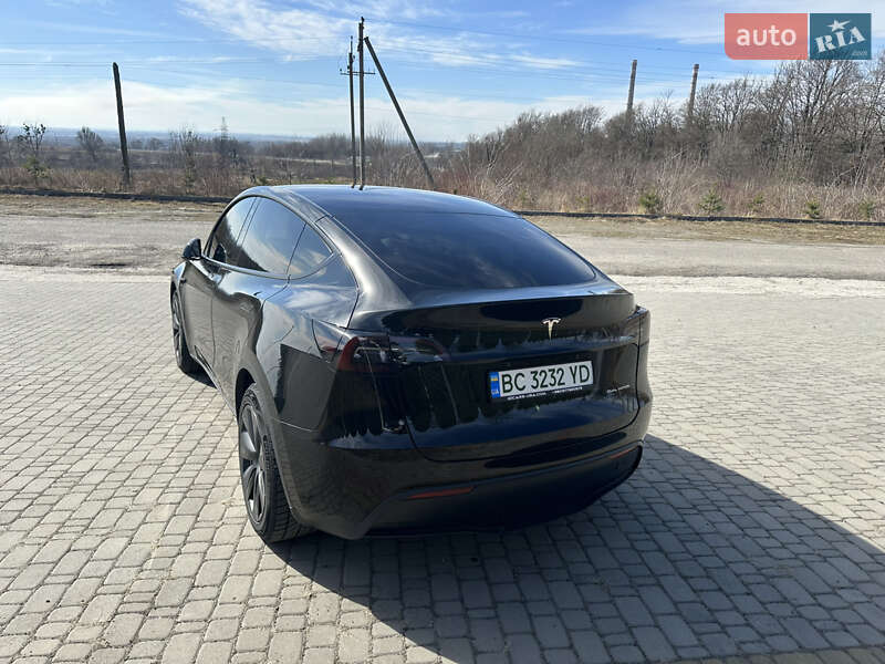 Внедорожник / Кроссовер Tesla Model Y 2023 в Львове