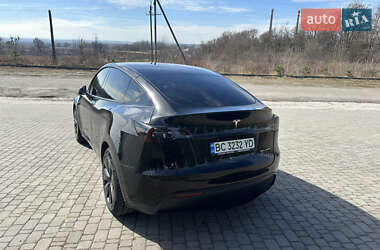 Позашляховик / Кросовер Tesla Model Y 2023 в 
