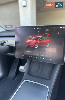 Внедорожник / Кроссовер Tesla Model Y 2023 в 