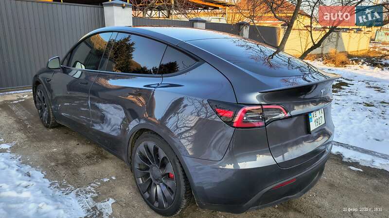 Внедорожник / Кроссовер Tesla Model Y 2022 в Новомосковске