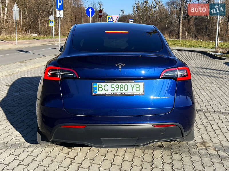 Внедорожник / Кроссовер Tesla Model Y 2023 в Львове