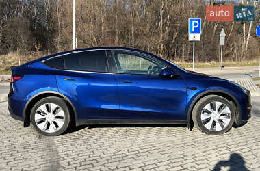Позашляховик / Кросовер Tesla Model Y 2023 в 