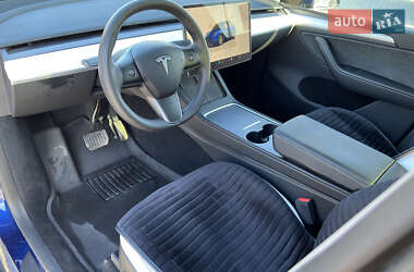 Позашляховик / Кросовер Tesla Model Y 2023 в 