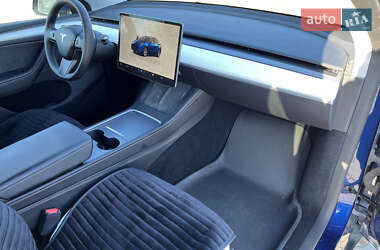 Позашляховик / Кросовер Tesla Model Y 2023 в 