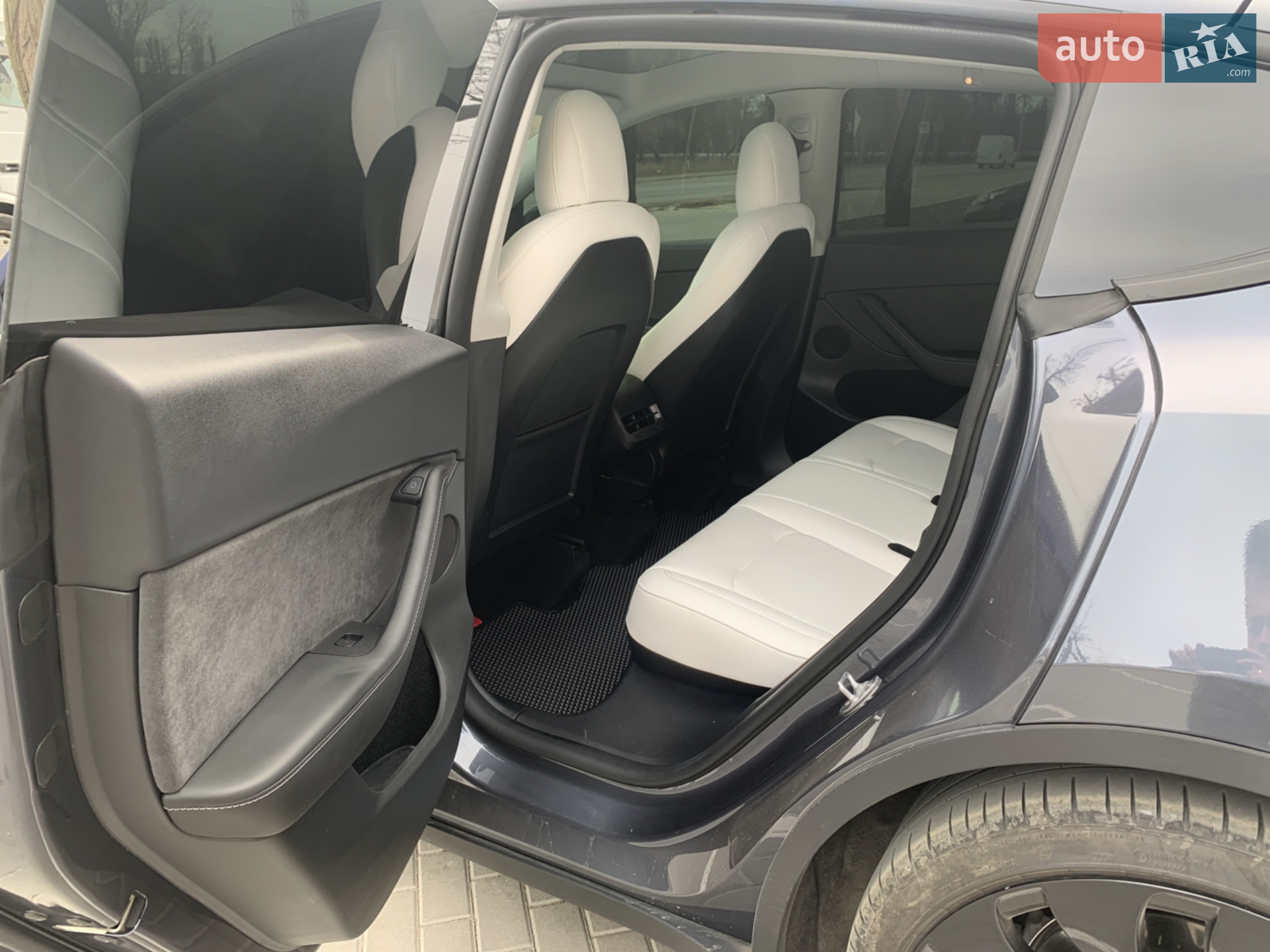 2022 Tesla Model Y - мініатюра 28