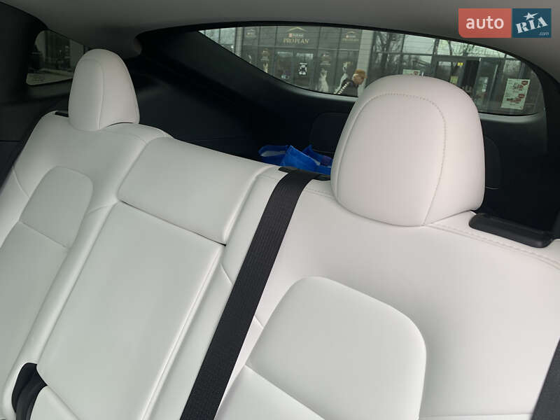 Внедорожник / Кроссовер Tesla Model Y 2022 в Днепре