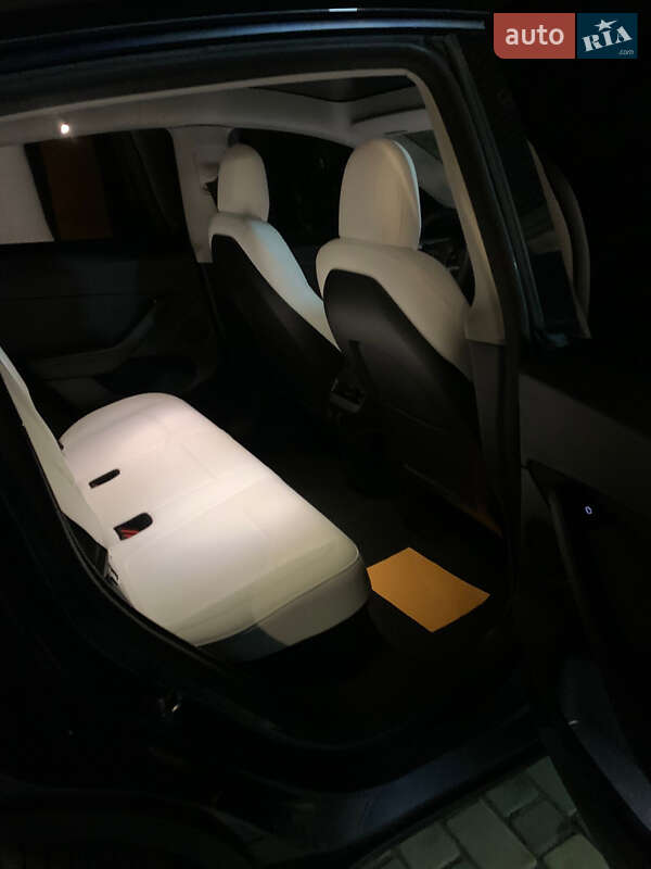 Внедорожник / Кроссовер Tesla Model Y 2022 в Днепре