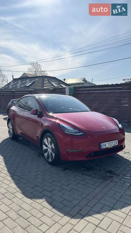 Позашляховик / Кросовер Tesla Model Y 2020 в Рівному