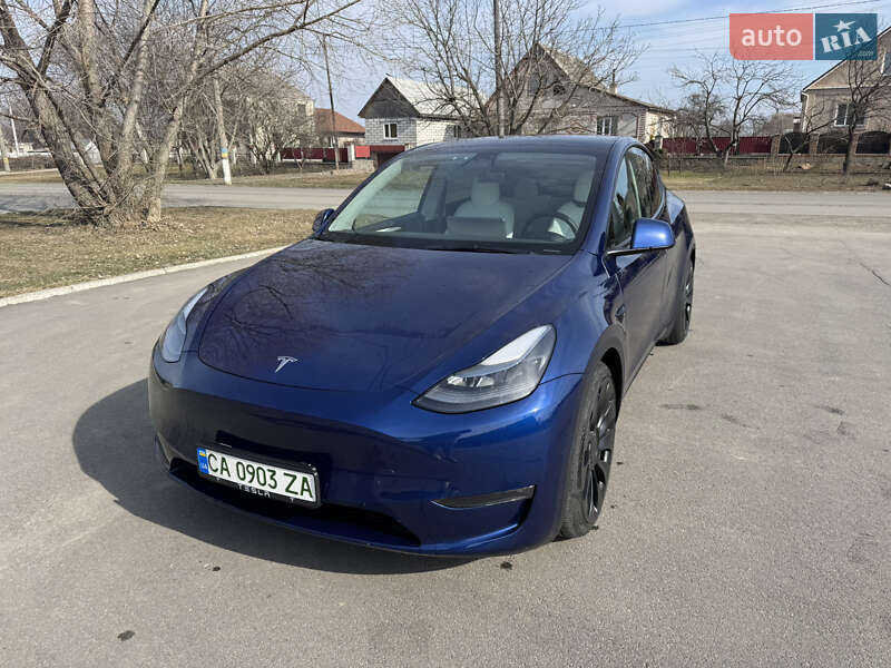 Tesla Model Y 2022