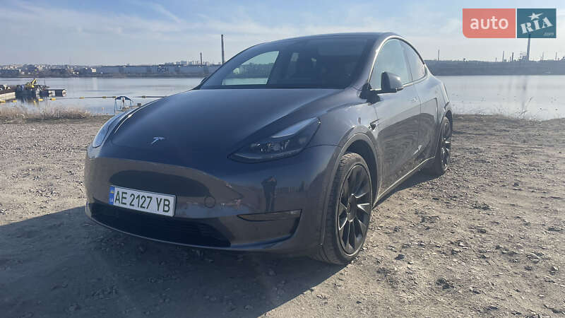 Tesla Model Y 2022
