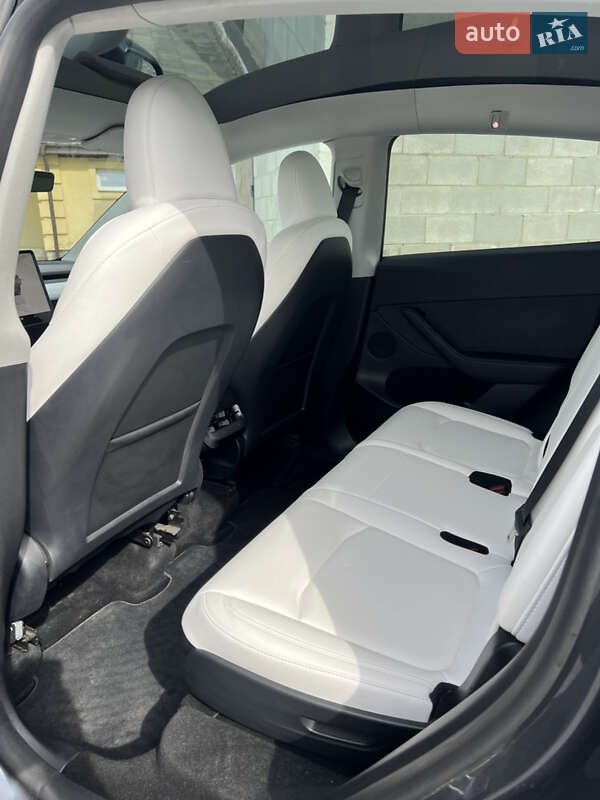 Внедорожник / Кроссовер Tesla Model Y 2023 в Днепре