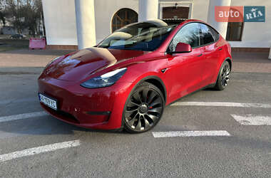 Внедорожник / Кроссовер Tesla Model Y 2020 в Киеве