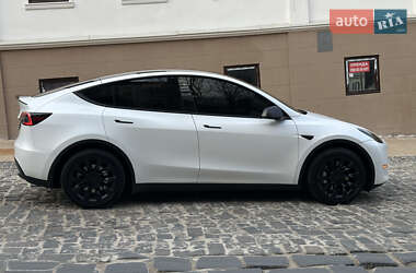 Внедорожник / Кроссовер Tesla Model Y 2023 в Киеве