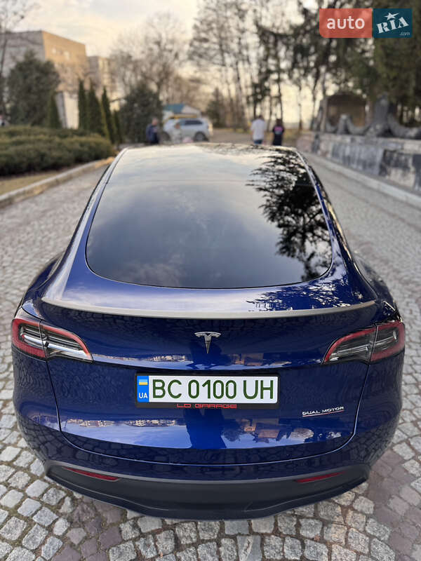 Позашляховик / Кросовер Tesla Model Y 2024 в Львові
