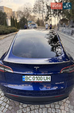 Внедорожник / Кроссовер Tesla Model Y 2024 в 