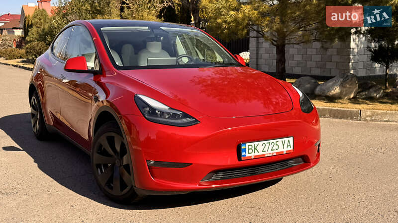 Внедорожник / Кроссовер Tesla Model Y 2022 в Ровно
