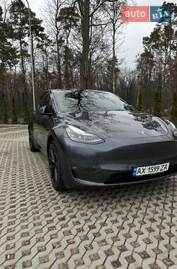 Позашляховик / Кросовер Tesla Model Y 2023 в 