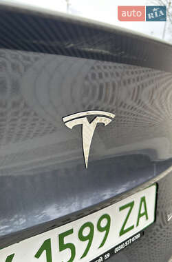 Позашляховик / Кросовер Tesla Model Y 2023 в 