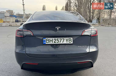 Внедорожник / Кроссовер Tesla Model Y 2021 в 