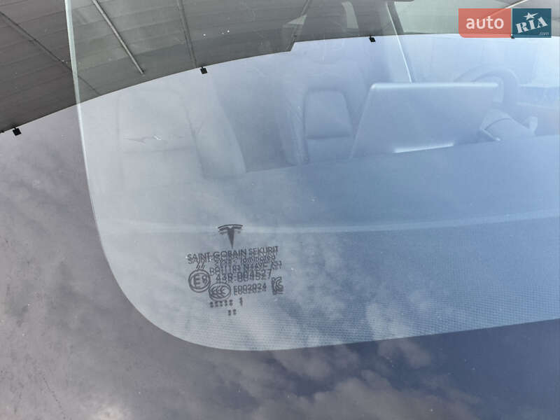 Внедорожник / Кроссовер Tesla Model Y 2021 в Одессе фото 39 Внедорожник / Кроссовер Tesla Model Y 2021 в Одессе