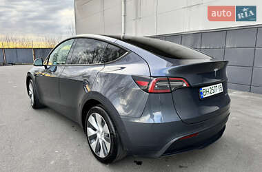 Внедорожник / Кроссовер Tesla Model Y 2021 в 