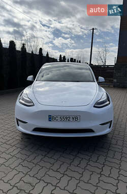 Позашляховик / Кросовер Tesla Model Y 2023 в 